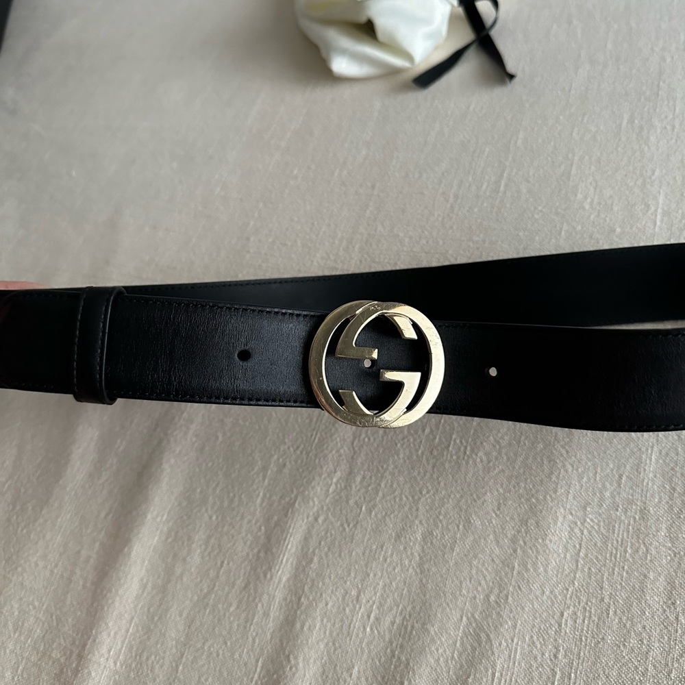 Gucci Belt / Silver Buckle Gem